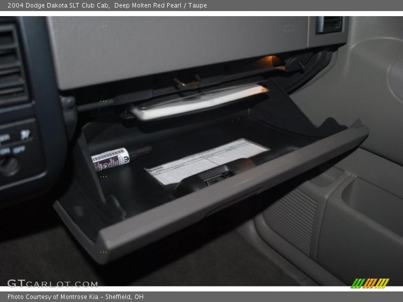 Deep Molten Red Pearl / Taupe 2004 Dodge Dakota SLT Club Cab