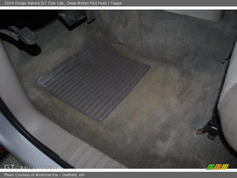 Deep Molten Red Pearl / Taupe 2004 Dodge Dakota SLT Club Cab