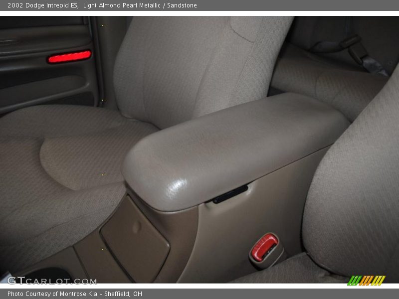 Light Almond Pearl Metallic / Sandstone 2002 Dodge Intrepid ES