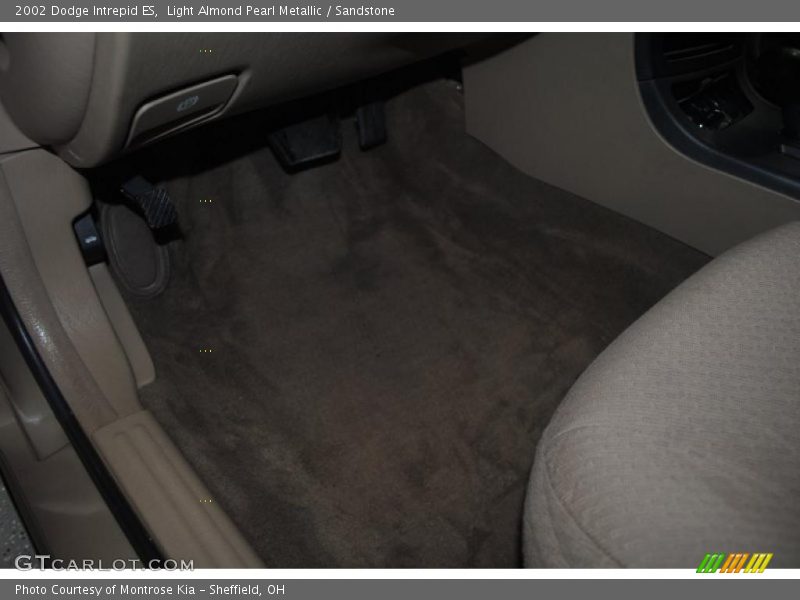 Light Almond Pearl Metallic / Sandstone 2002 Dodge Intrepid ES