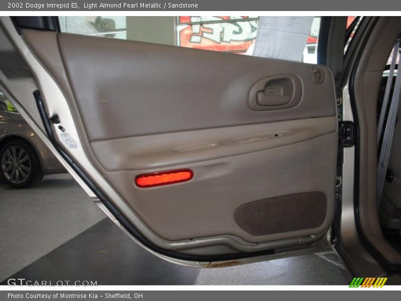 Light Almond Pearl Metallic / Sandstone 2002 Dodge Intrepid ES