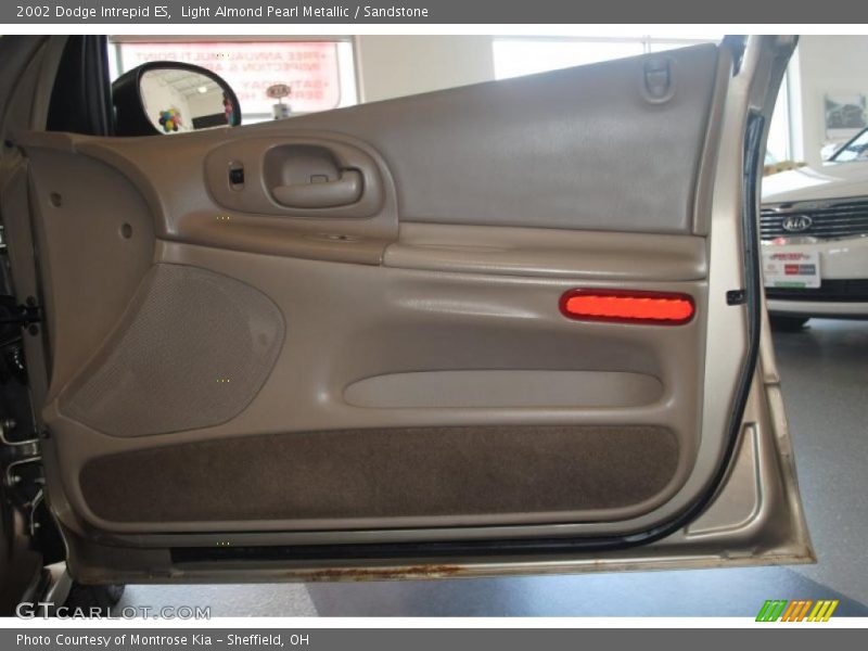 Light Almond Pearl Metallic / Sandstone 2002 Dodge Intrepid ES