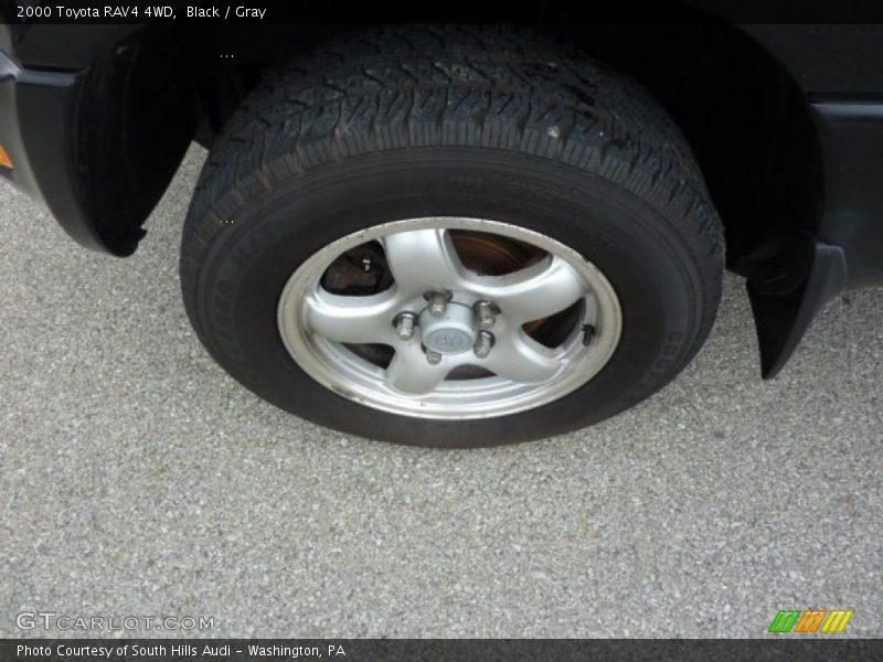 Black / Gray 2000 Toyota RAV4 4WD