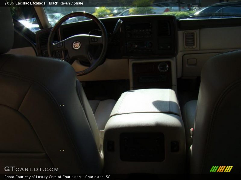 Black Raven / Shale 2006 Cadillac Escalade