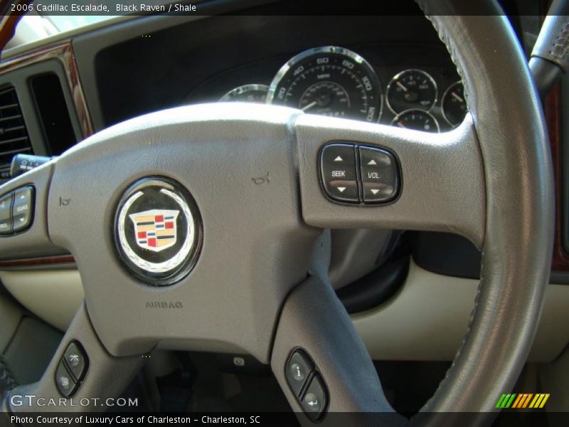 Controls of 2006 Escalade 