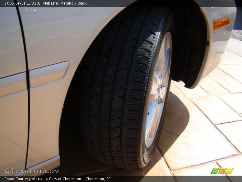 Alabaster Metallic / Black 2005 Lexus ES 330