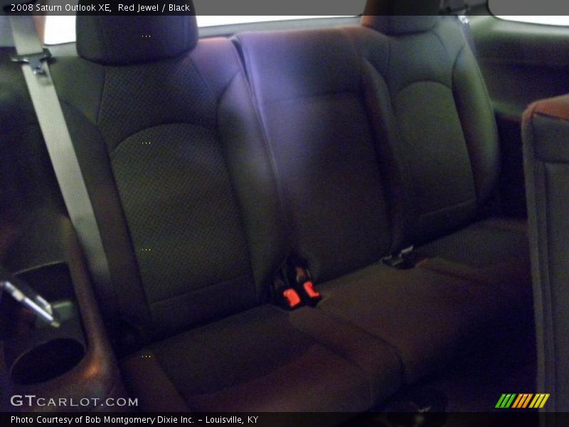 Red Jewel / Black 2008 Saturn Outlook XE