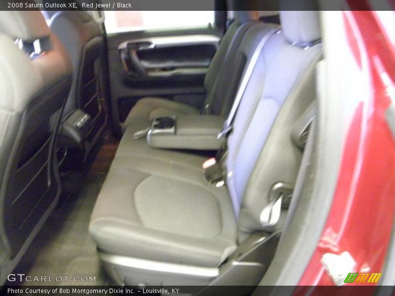 Red Jewel / Black 2008 Saturn Outlook XE