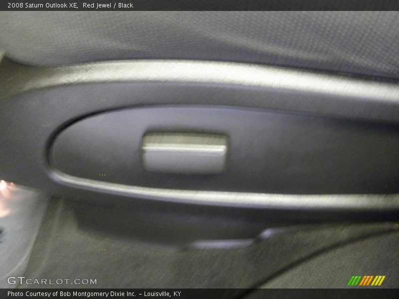 Red Jewel / Black 2008 Saturn Outlook XE