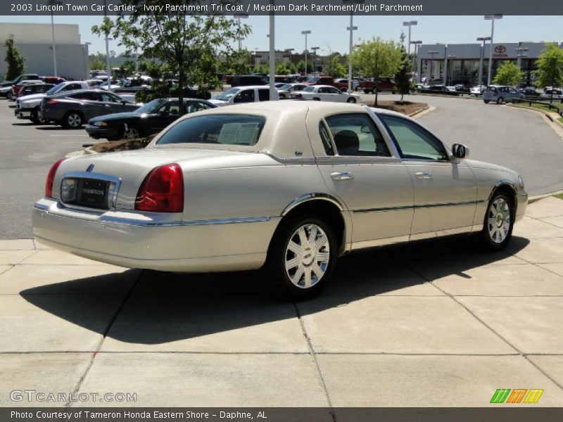 Ivory Parchment Tri Coat / Medium Dark Parchment/Light Parchment 2003 Lincoln Town Car Cartier