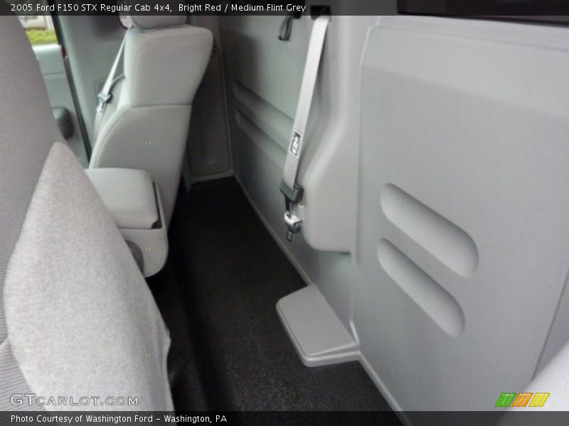 Bright Red / Medium Flint Grey 2005 Ford F150 STX Regular Cab 4x4