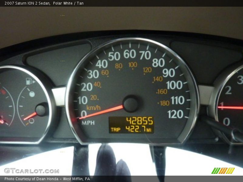 Polar White / Tan 2007 Saturn ION 2 Sedan