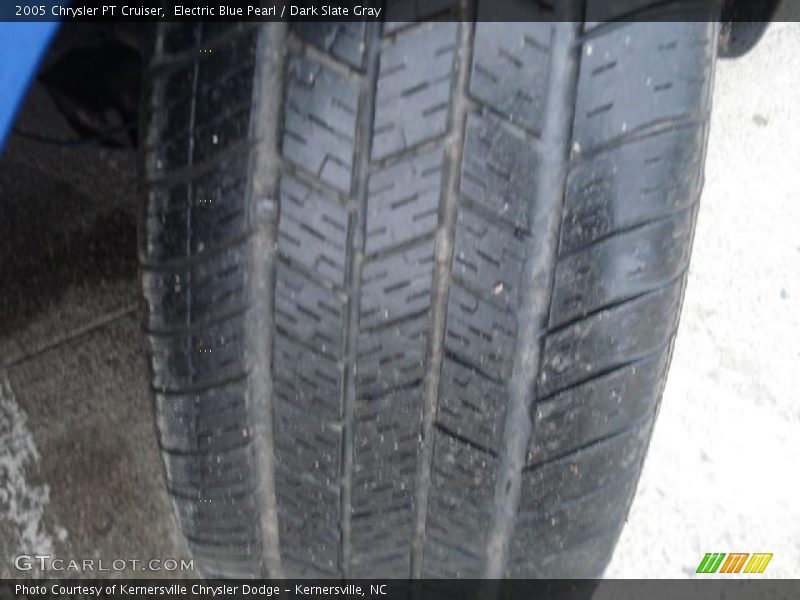 Electric Blue Pearl / Dark Slate Gray 2005 Chrysler PT Cruiser