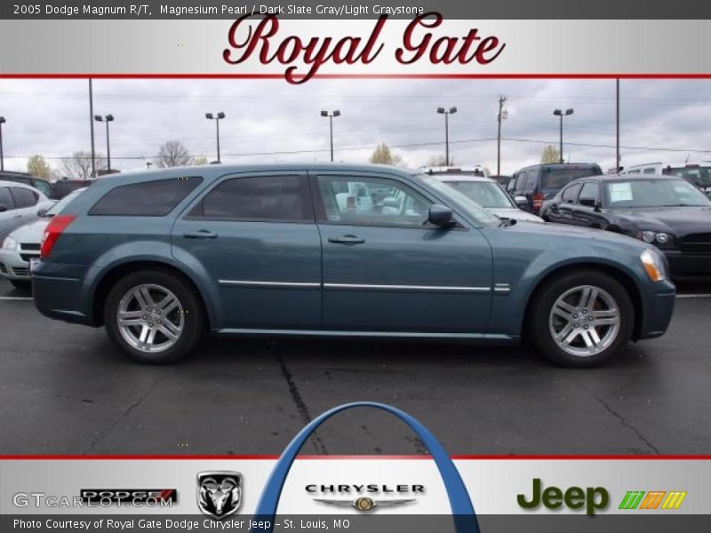 Magnesium Pearl / Dark Slate Gray/Light Graystone 2005 Dodge Magnum R/T