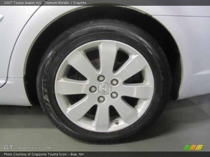 Titanium Metallic / Graphite 2007 Toyota Avalon XLS
