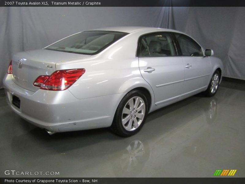 Titanium Metallic / Graphite 2007 Toyota Avalon XLS