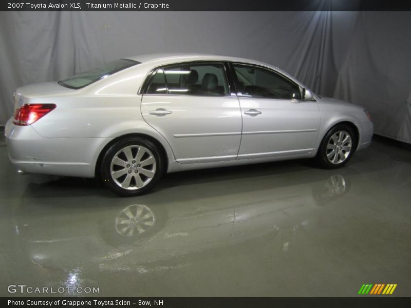 Titanium Metallic / Graphite 2007 Toyota Avalon XLS