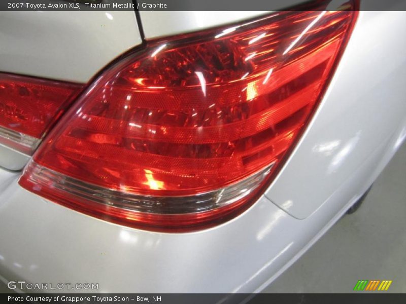 Titanium Metallic / Graphite 2007 Toyota Avalon XLS