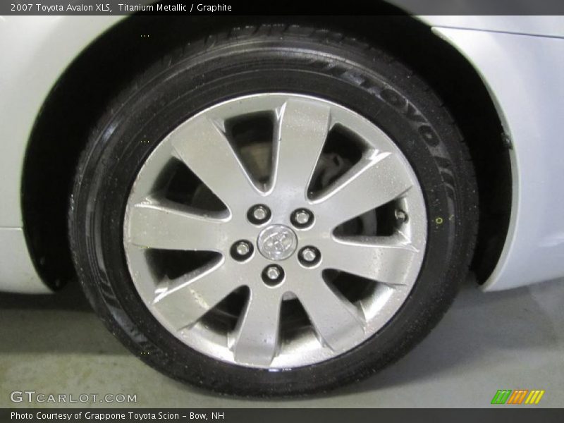 Titanium Metallic / Graphite 2007 Toyota Avalon XLS