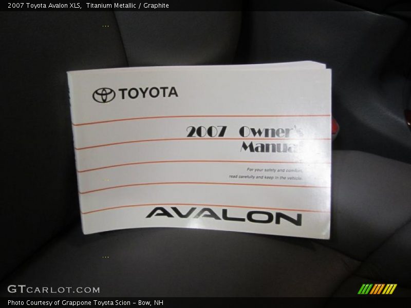 Titanium Metallic / Graphite 2007 Toyota Avalon XLS