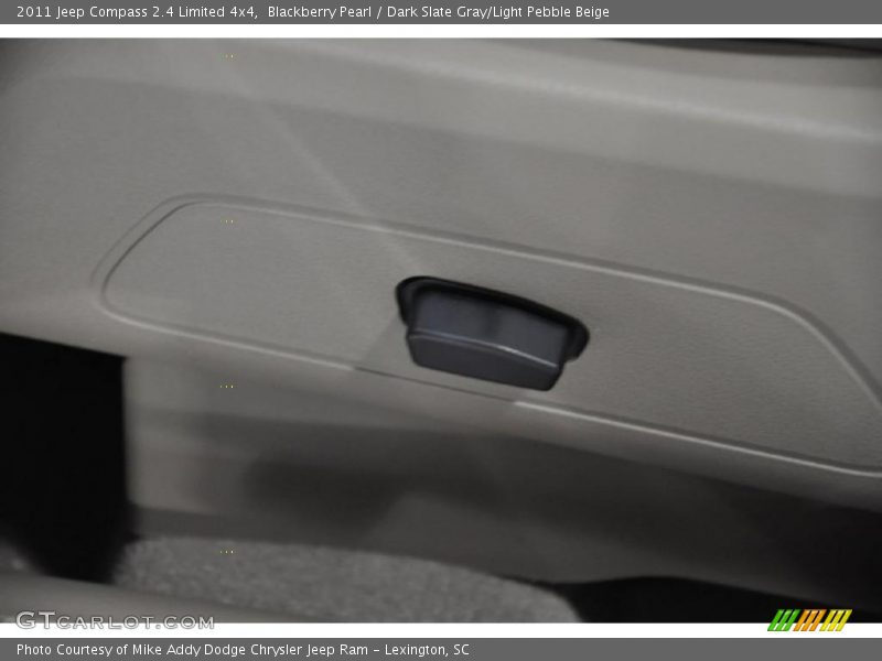 Blackberry Pearl / Dark Slate Gray/Light Pebble Beige 2011 Jeep Compass 2.4 Limited 4x4