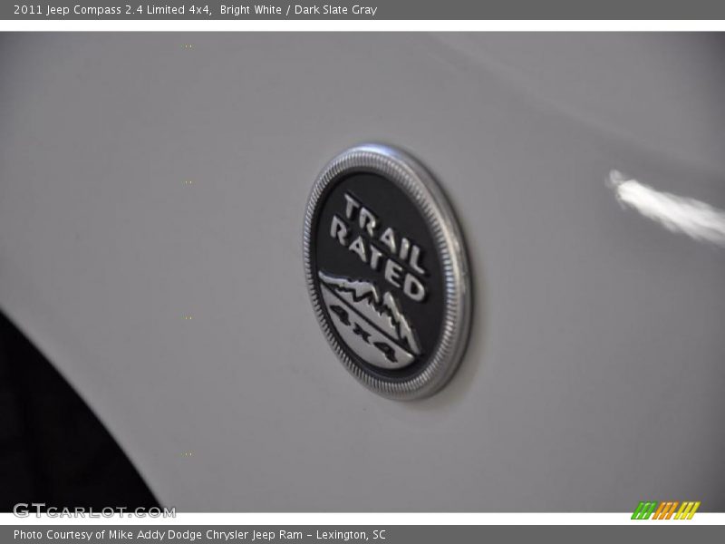 Bright White / Dark Slate Gray 2011 Jeep Compass 2.4 Limited 4x4