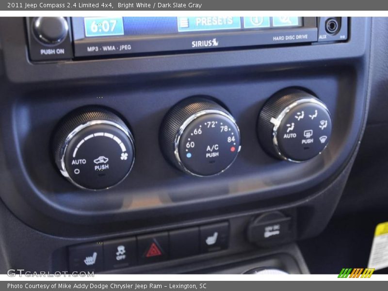 Bright White / Dark Slate Gray 2011 Jeep Compass 2.4 Limited 4x4