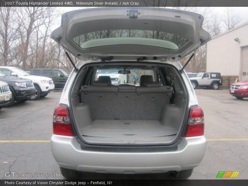Millenium Silver Metallic / Ash Gray 2007 Toyota Highlander Limited 4WD