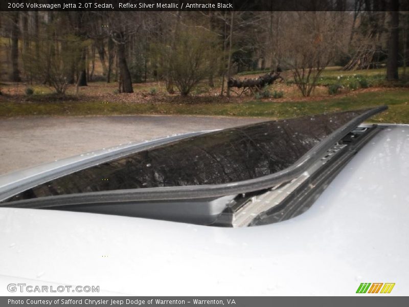 Reflex Silver Metallic / Anthracite Black 2006 Volkswagen Jetta 2.0T Sedan