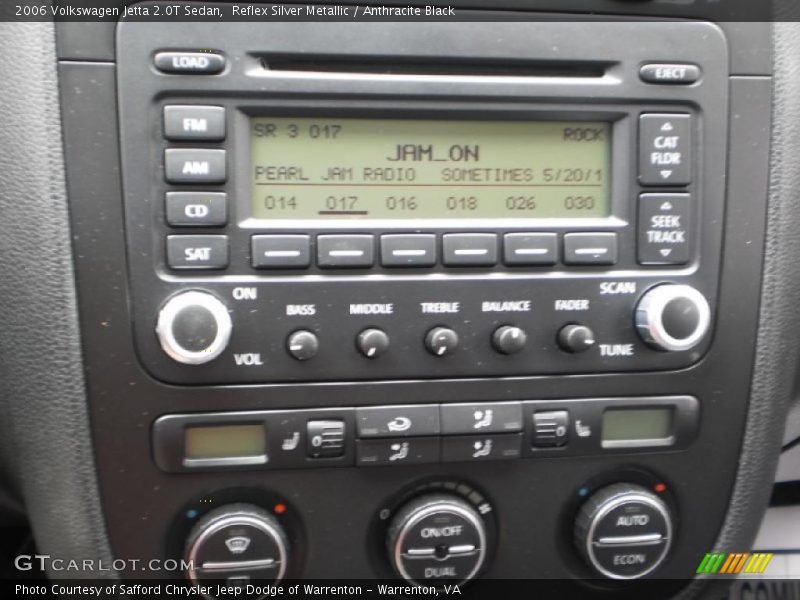Reflex Silver Metallic / Anthracite Black 2006 Volkswagen Jetta 2.0T Sedan