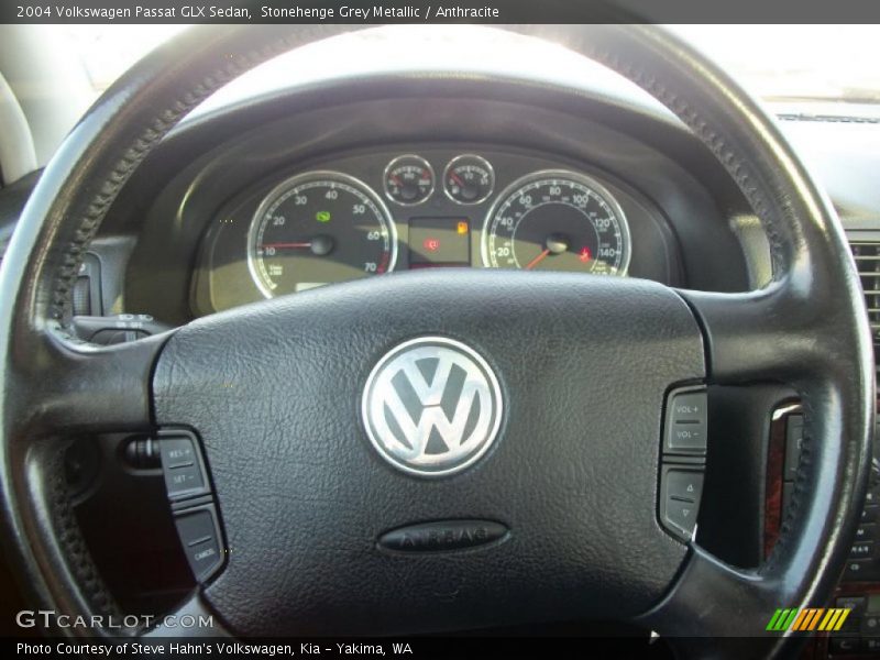 Stonehenge Grey Metallic / Anthracite 2004 Volkswagen Passat GLX Sedan