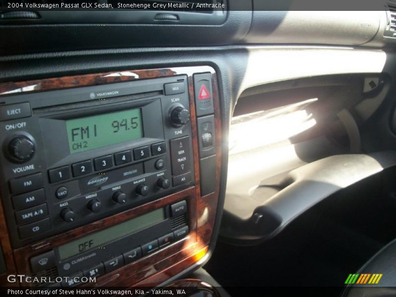 Stonehenge Grey Metallic / Anthracite 2004 Volkswagen Passat GLX Sedan