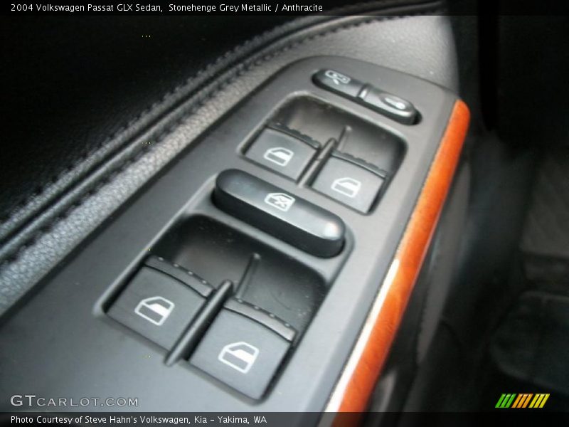 Stonehenge Grey Metallic / Anthracite 2004 Volkswagen Passat GLX Sedan