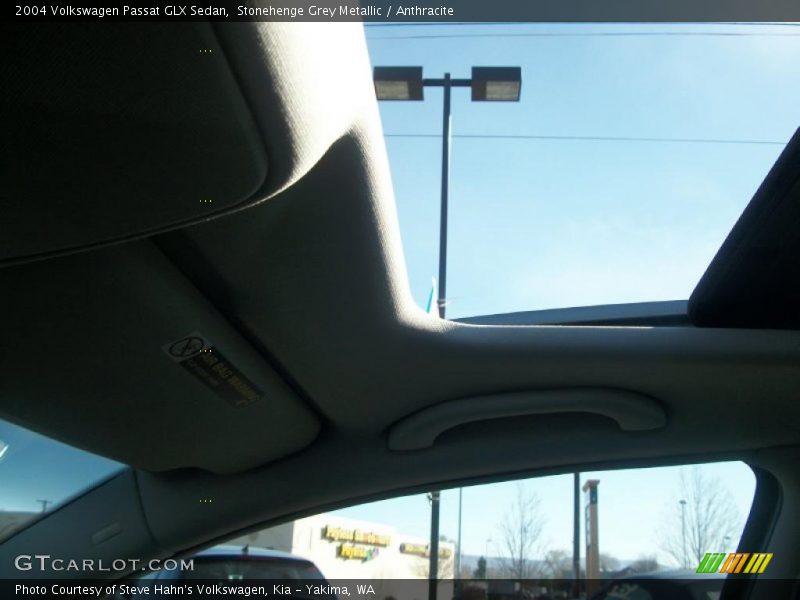 Stonehenge Grey Metallic / Anthracite 2004 Volkswagen Passat GLX Sedan