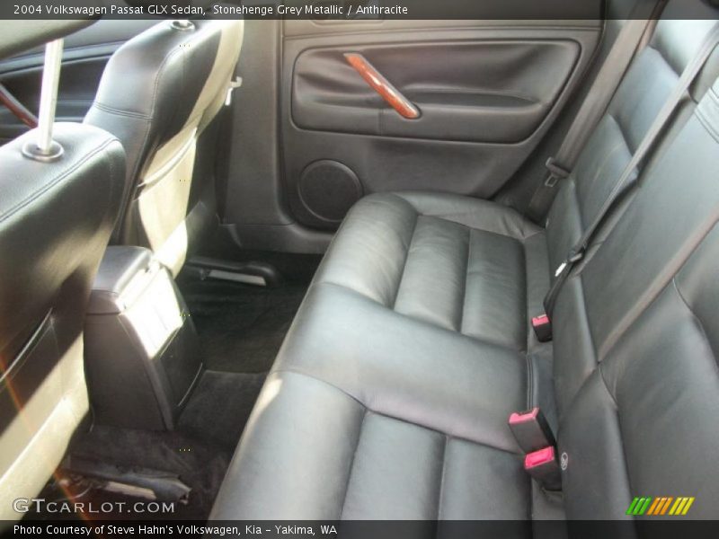 Stonehenge Grey Metallic / Anthracite 2004 Volkswagen Passat GLX Sedan