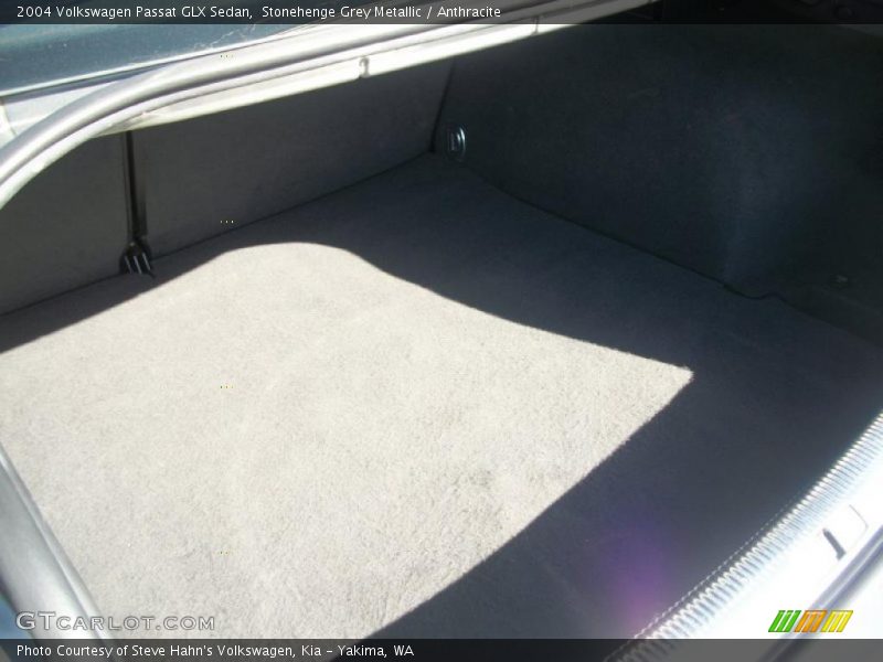 Stonehenge Grey Metallic / Anthracite 2004 Volkswagen Passat GLX Sedan