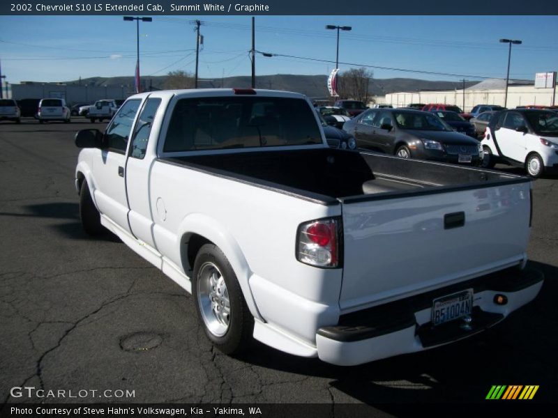 Summit White / Graphite 2002 Chevrolet S10 LS Extended Cab