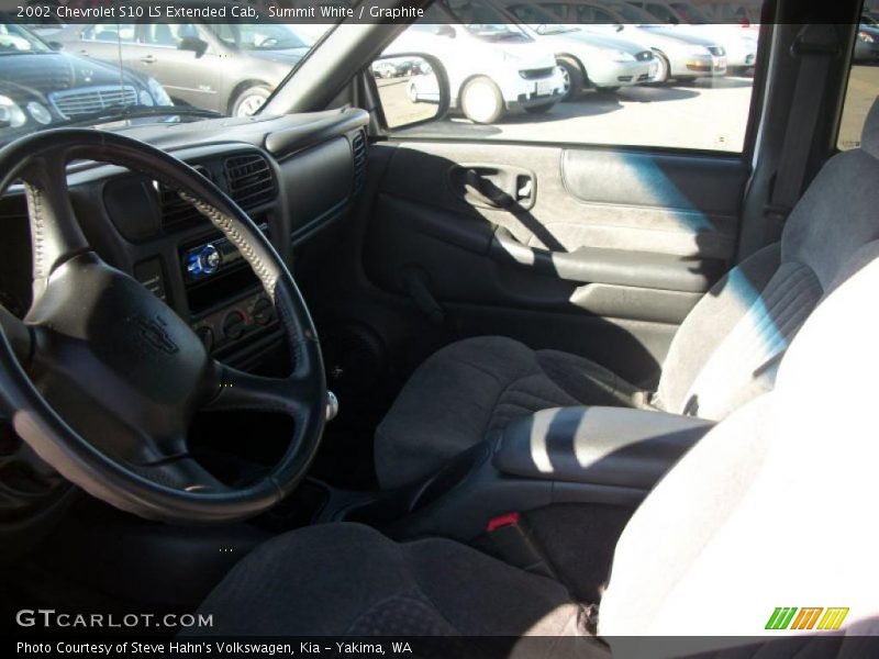 Summit White / Graphite 2002 Chevrolet S10 LS Extended Cab