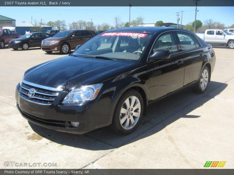 Black / Ivory 2007 Toyota Avalon XLS