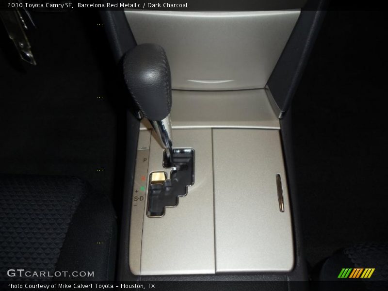 Barcelona Red Metallic / Dark Charcoal 2010 Toyota Camry SE