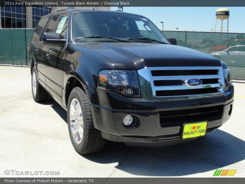 Tuxedo Black Metallic / Charcoal Black 2011 Ford Expedition Limited