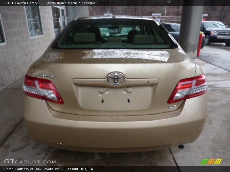 Sandy Beach Metallic / Bisque 2011 Toyota Camry LE
