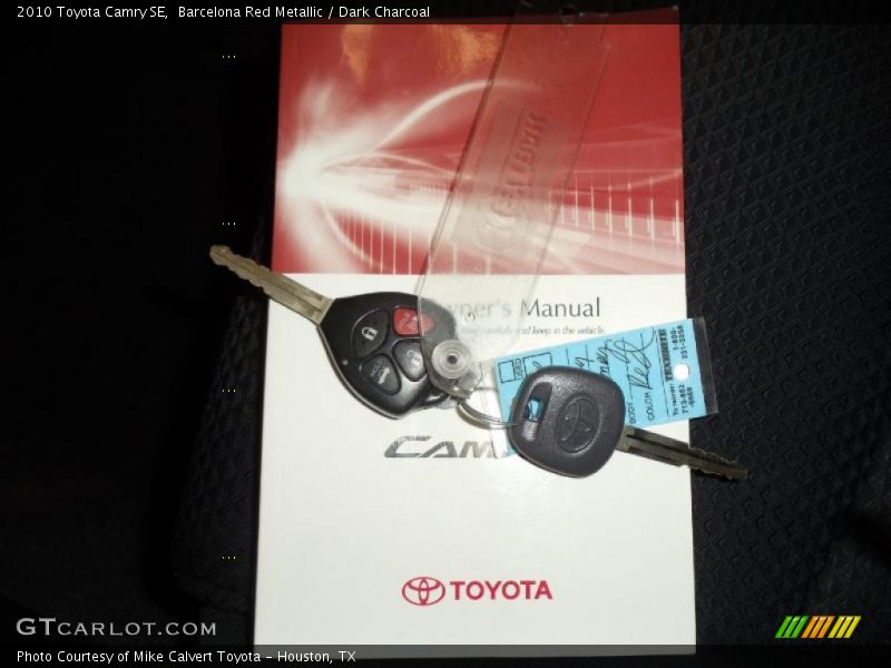 Barcelona Red Metallic / Dark Charcoal 2010 Toyota Camry SE