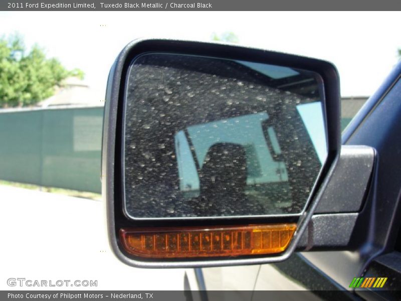 Tuxedo Black Metallic / Charcoal Black 2011 Ford Expedition Limited