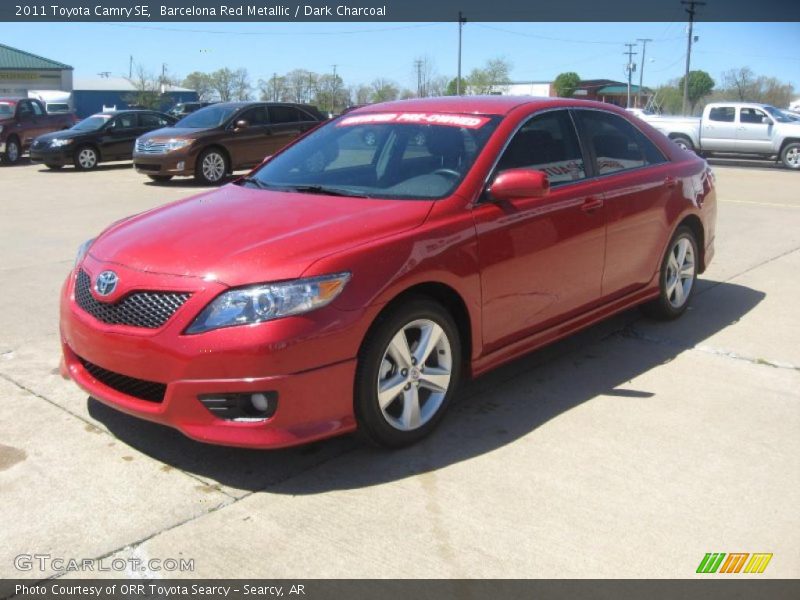 Barcelona Red Metallic / Dark Charcoal 2011 Toyota Camry SE