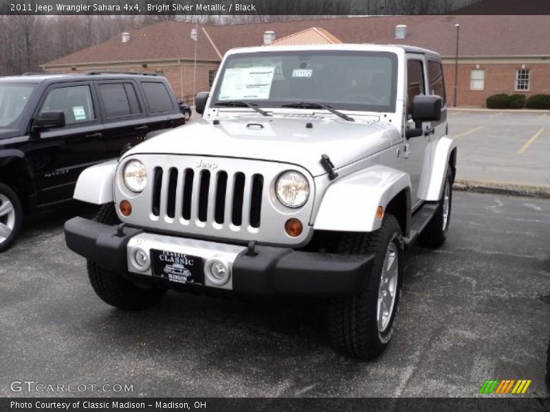 Bright Silver Metallic / Black 2011 Jeep Wrangler Sahara 4x4
