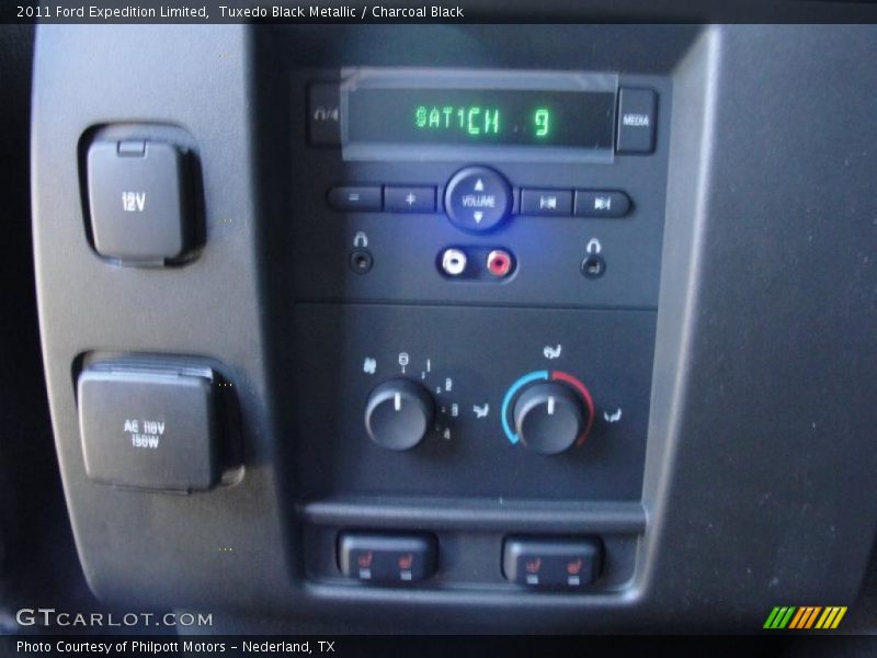 Tuxedo Black Metallic / Charcoal Black 2011 Ford Expedition Limited