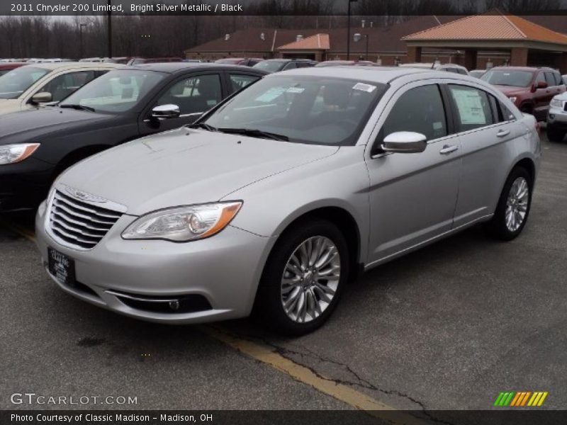 Bright Silver Metallic / Black 2011 Chrysler 200 Limited