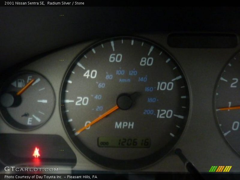 Radium Silver / Stone 2001 Nissan Sentra SE