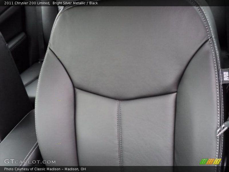 Bright Silver Metallic / Black 2011 Chrysler 200 Limited